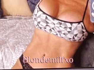 Blondemilfxo