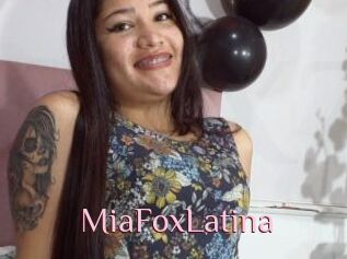 MiaFoxLatina