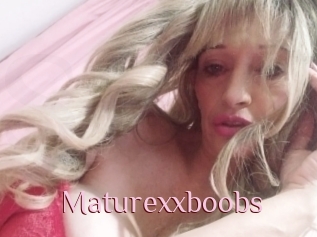 Maturexxboobs