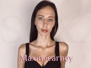 Maxineearney