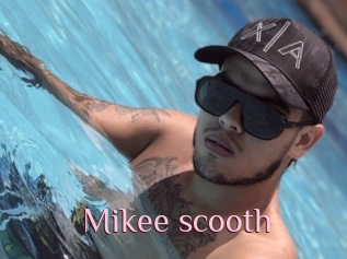 Mikee_scooth